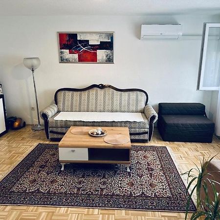 Apartment Etna! Near To Airport Sarajevo Luaran gambar